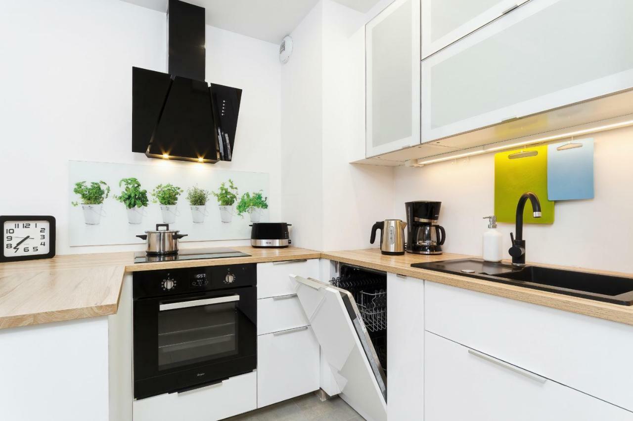 Apartments Claro II By Noclegi Renters Krakow Luaran gambar